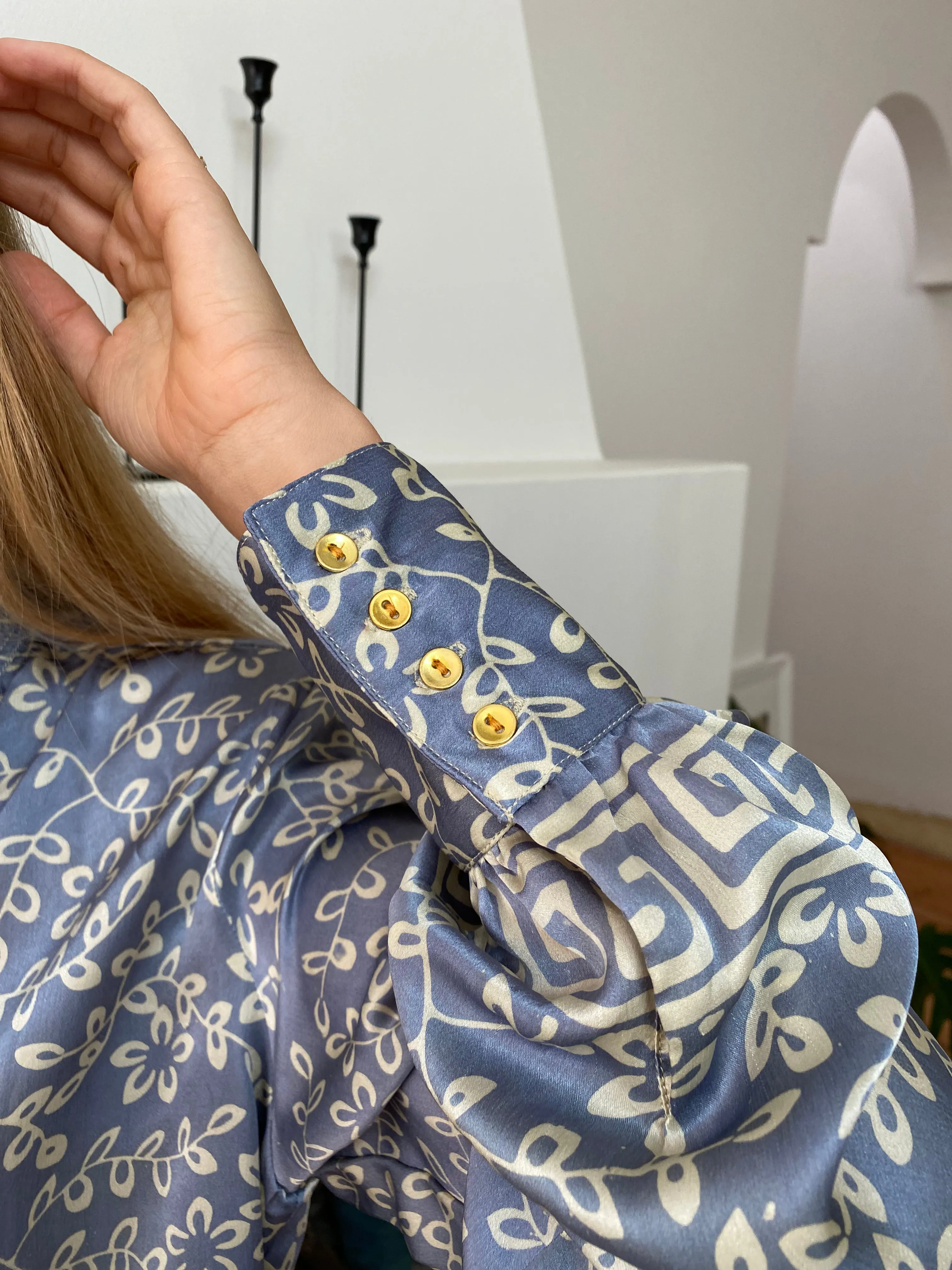 HOTEL The Fleurs Silk Blouse in Soft Blue