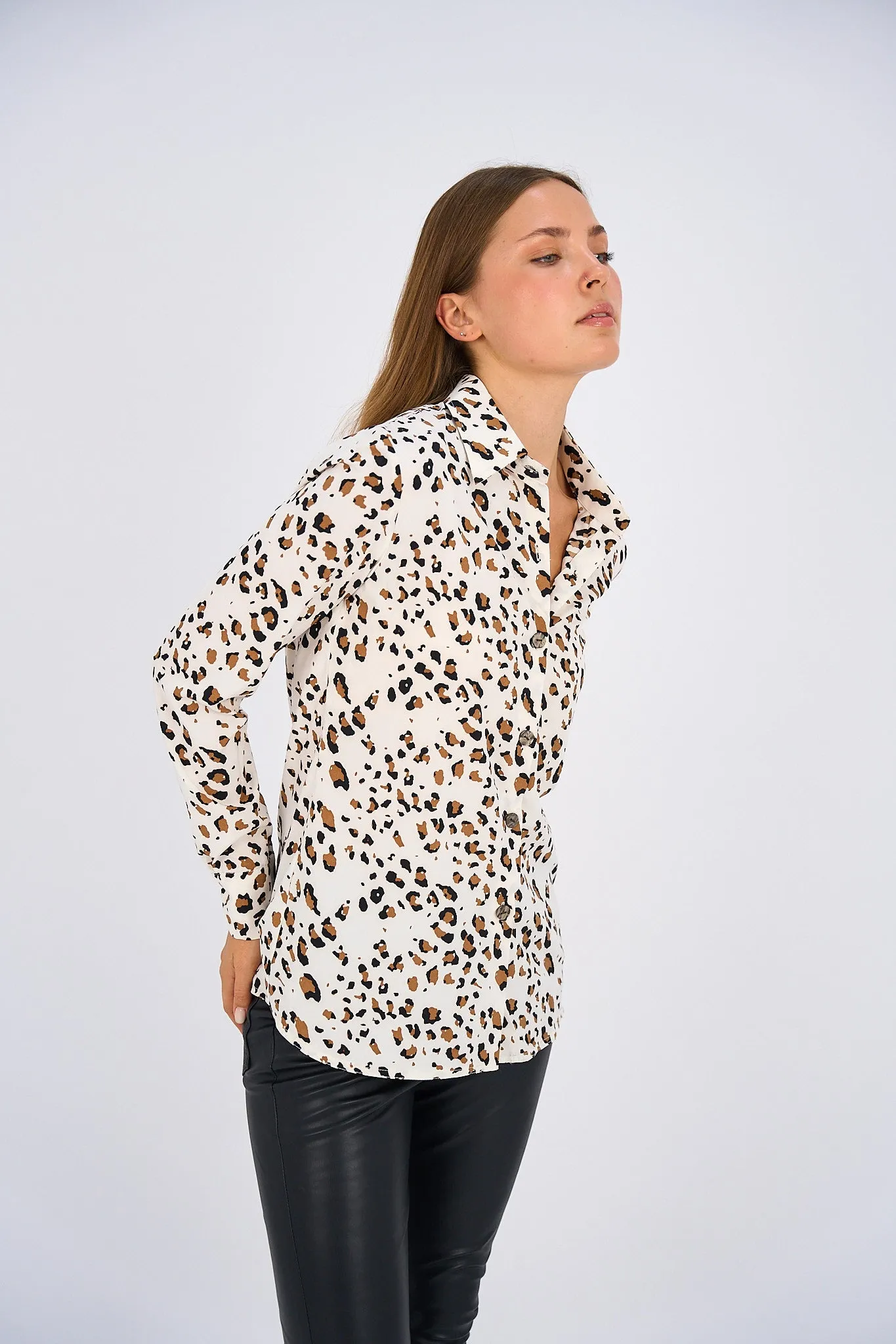 Leopard Print Basic Shirt