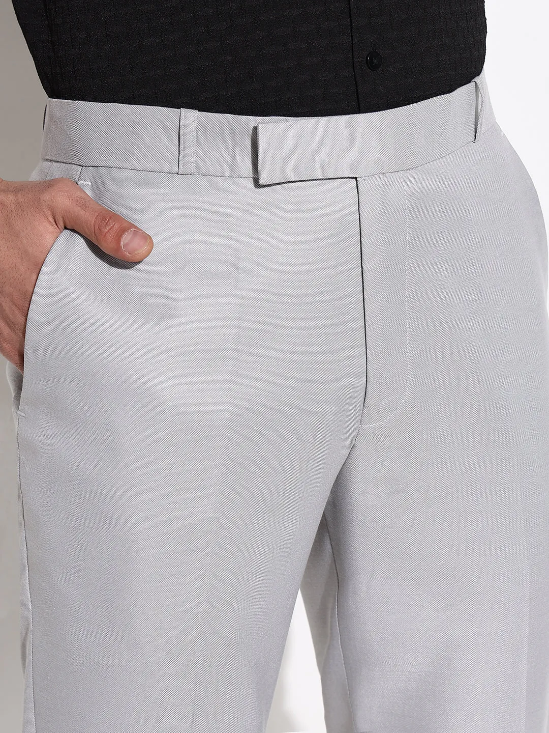 Men Grey Solid Loose Fit Pleated Trousers