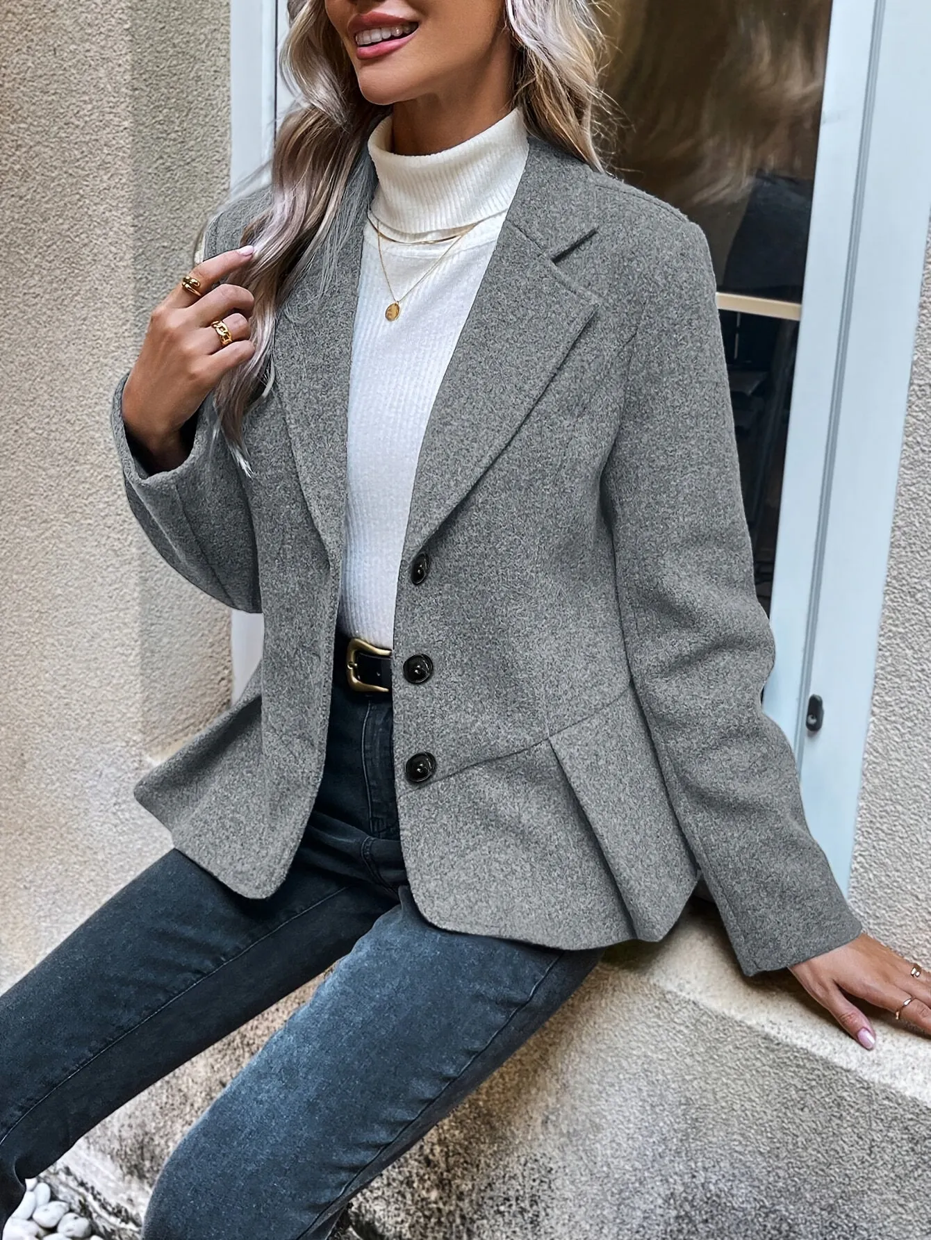 SOVINA | Elegant Solid Color Women's Blazer with Chic Lapel Collar and Button Detail